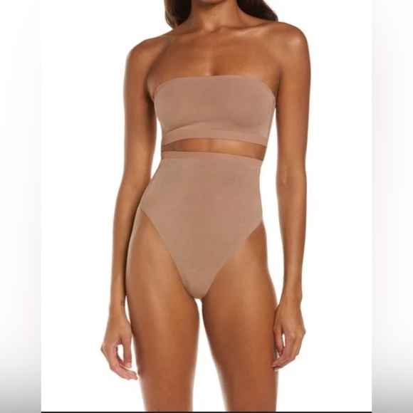 SKIMS Other - 🔥BLACK FRIDAY🔥 NWT SKIMS Power Mesh High Waisted Thong